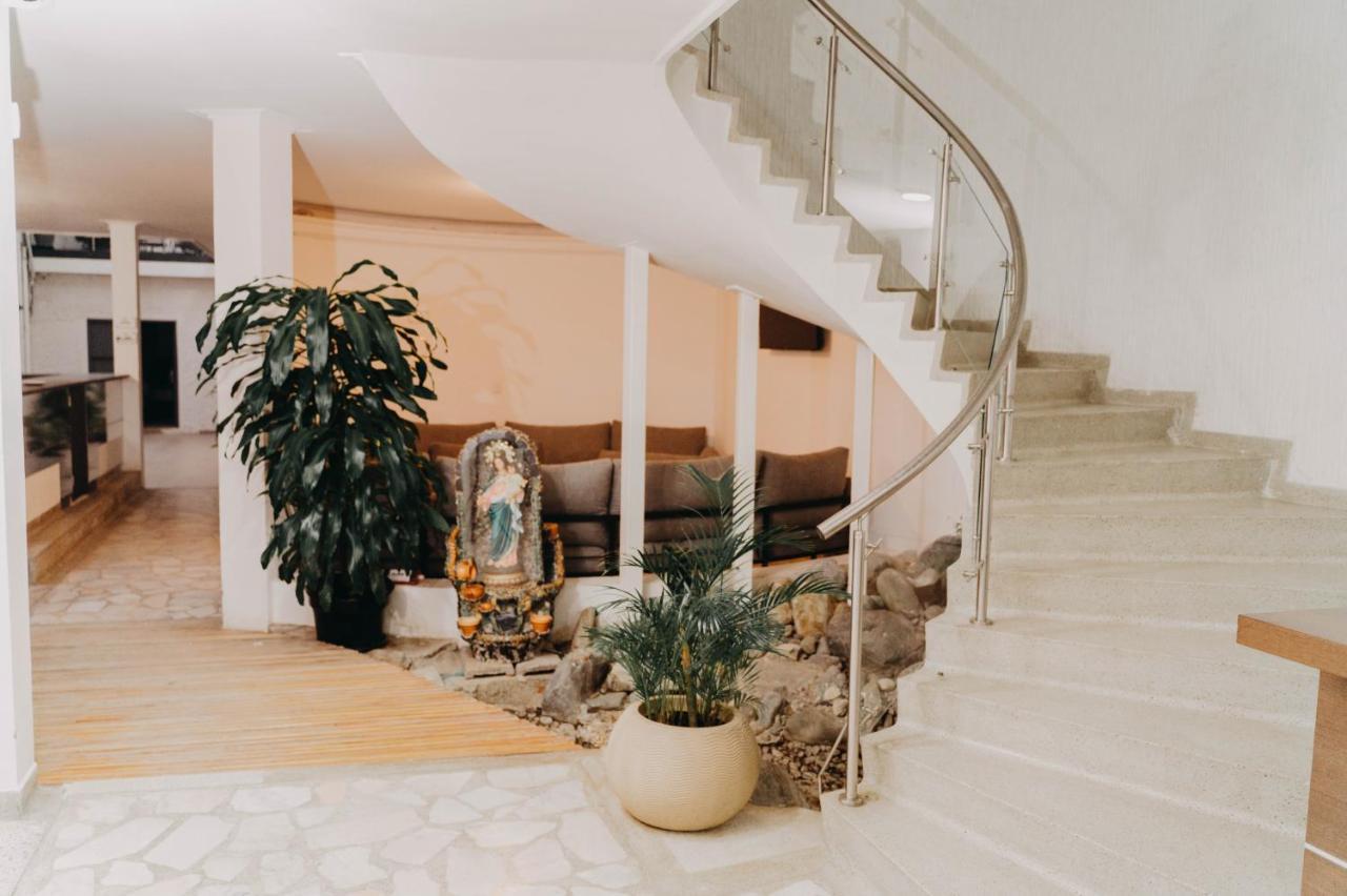 Hotel A & A Santa Alejandria Medellín Extérieur photo