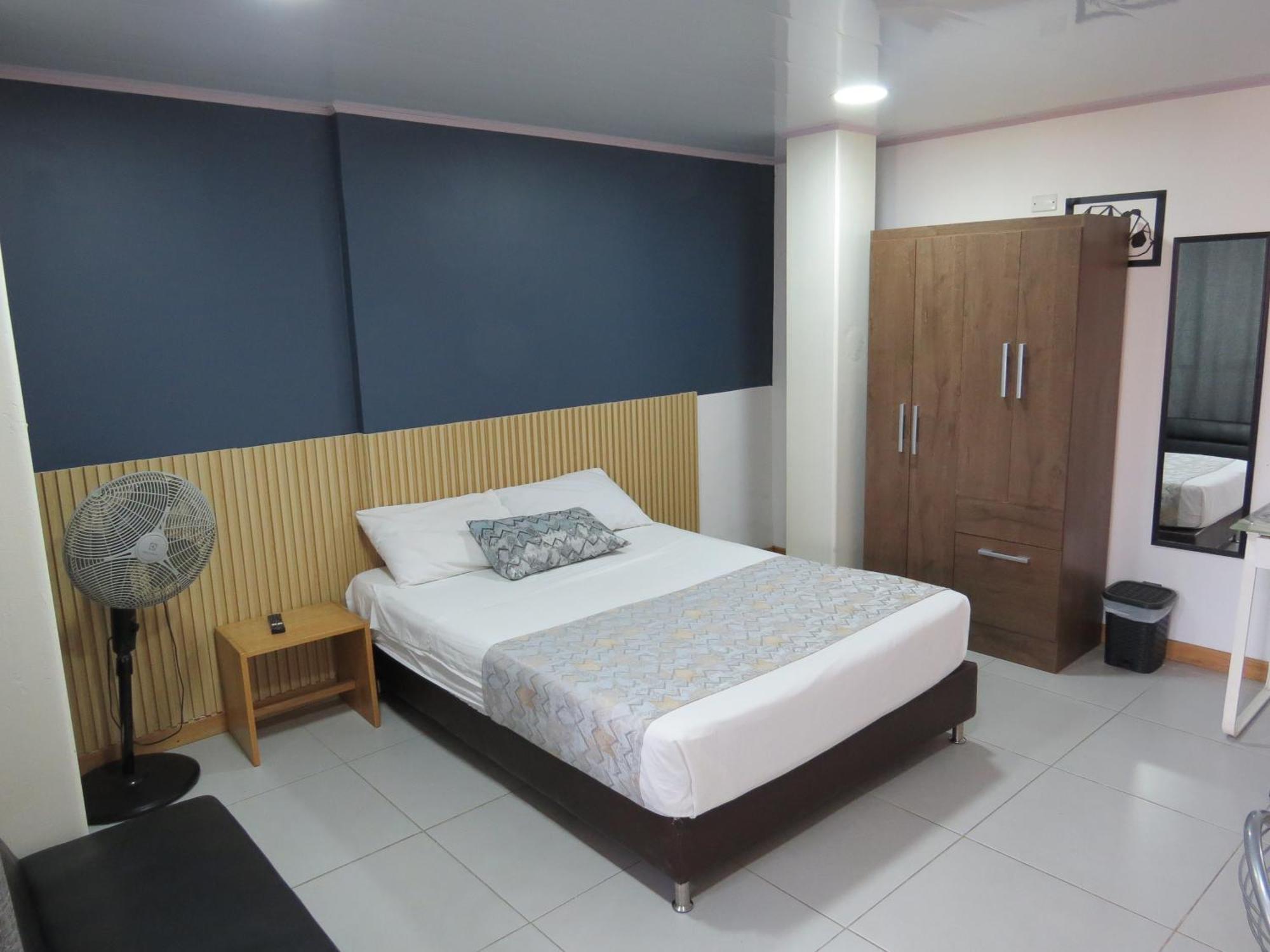 Hotel A & A Santa Alejandria Medellín Extérieur photo