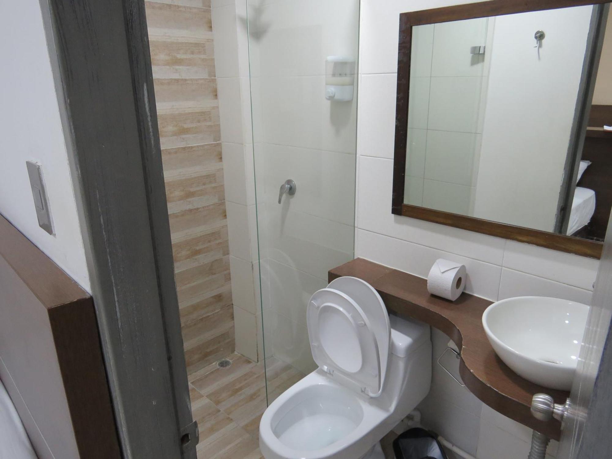 Hotel A & A Santa Alejandria Medellín Extérieur photo